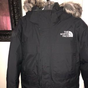 Men’s The Northface hooded black jacket
